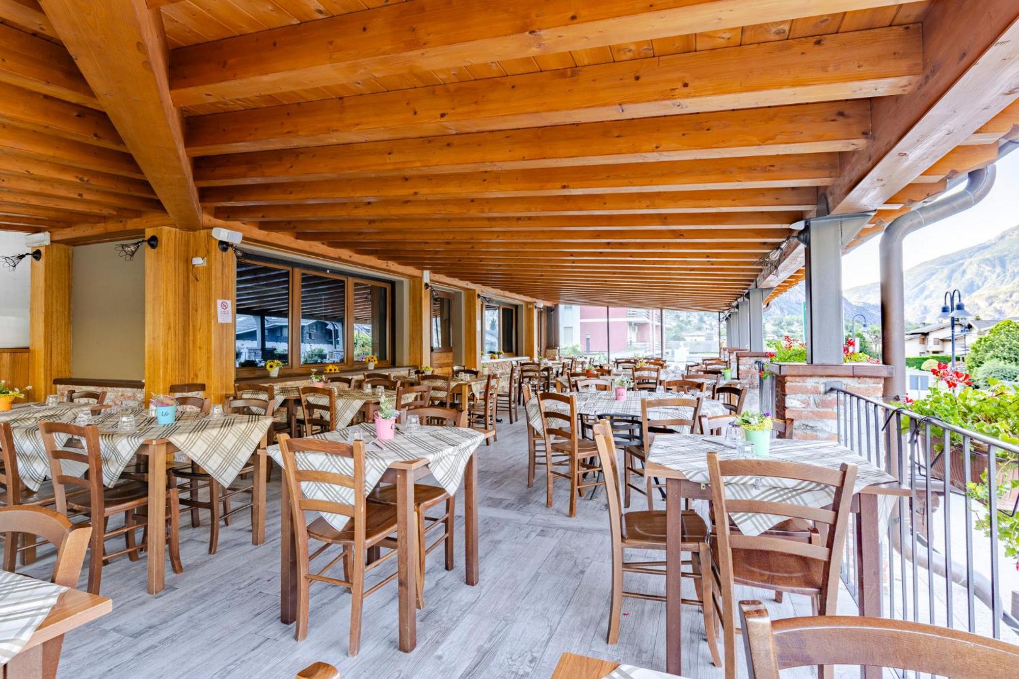 Hotel&Restaurant Armanac De Toubie Arnad Eksteriør bilde